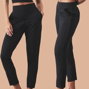 Athleta ‘Brooklyn Mid-Rise Ankle Pant’ in Black Size 8